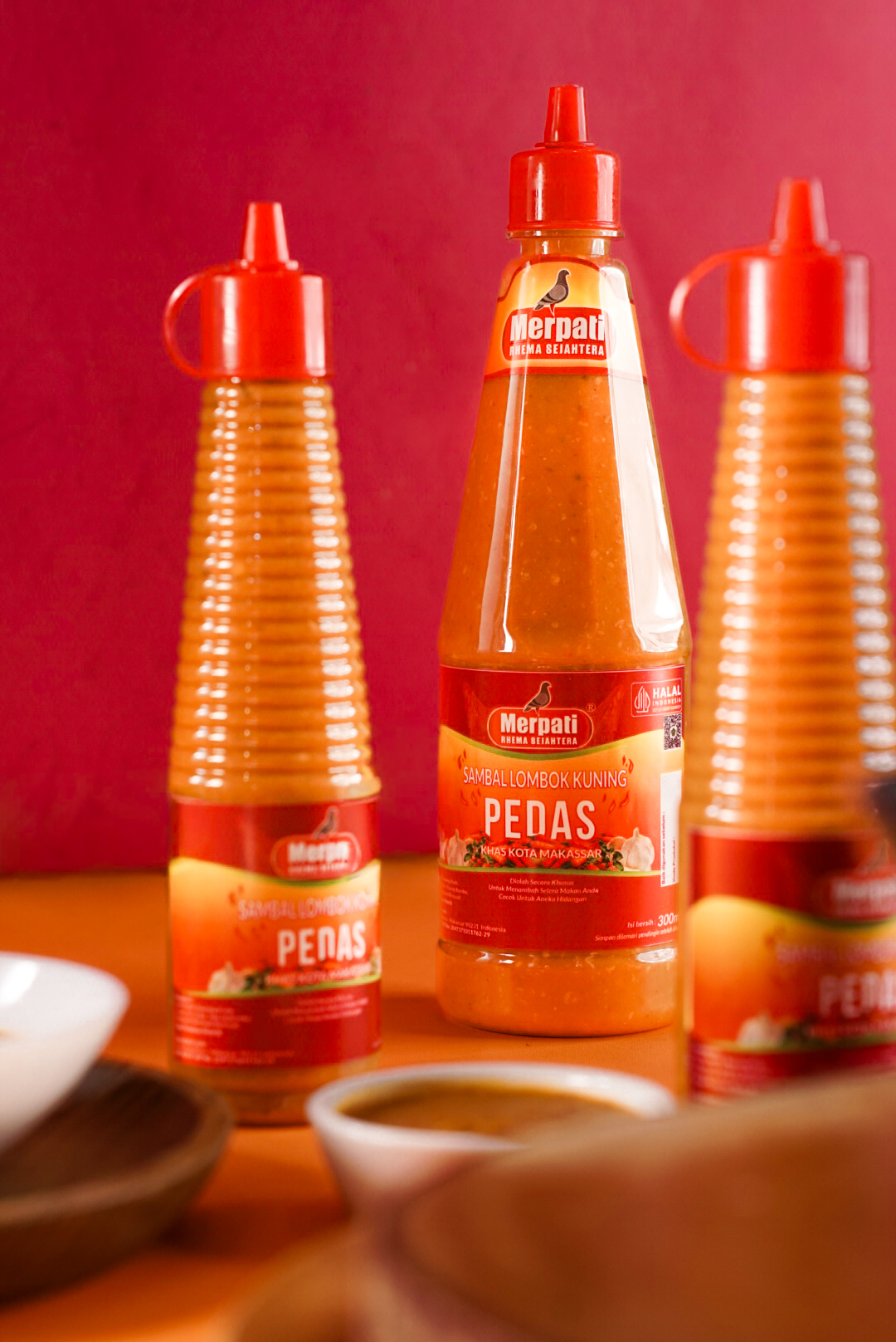 Bottled chili sauce product lineup